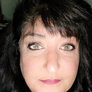 Meet your Posher, Gillian